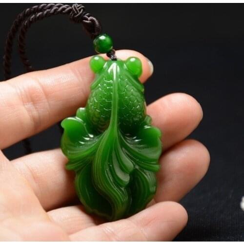 Fashion Exquisite Green Glass Hand-carved Goldfish Pendant Necklace