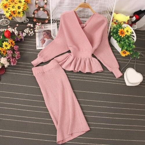 Autumn and Winter New V-neck Long-sleeved Sweater Womens All-match Waist and Thin Mid-length Skirt Two-piece Suit UK027