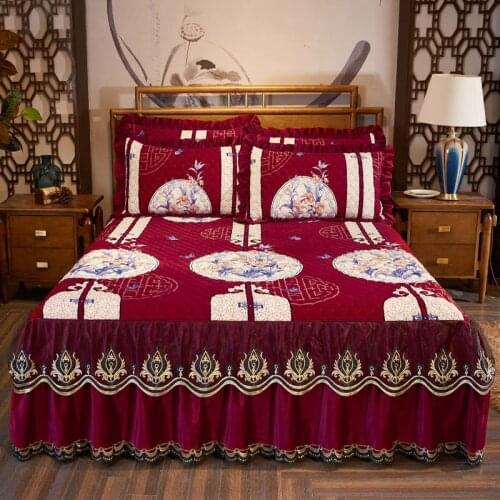 Thickened warm crystal wool quilting Bedspread Fitted Sheet Pillowcases 2/3pcs Luxury Princess Lace Embroidery Bedding