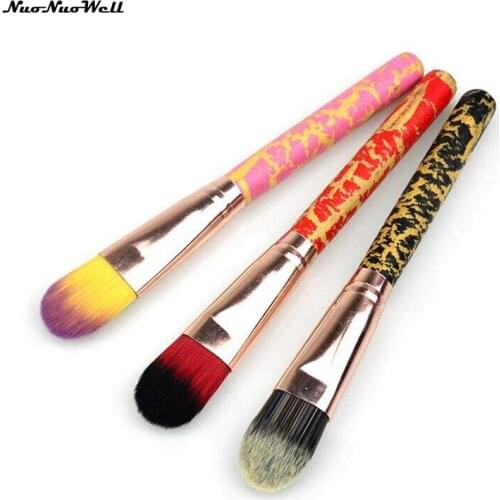 1PC Makeup Foundation Powder Brush Soft Natural Bristles Makeup Pen Blending Uniform Blusher Highlighter Brush Professional