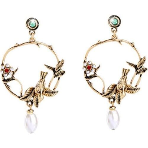 2021 New Design Fashion Jewelry Vintage Elegant Pearl Hollow Bird Plant Flowers Dangle Earrings for Women Handmade