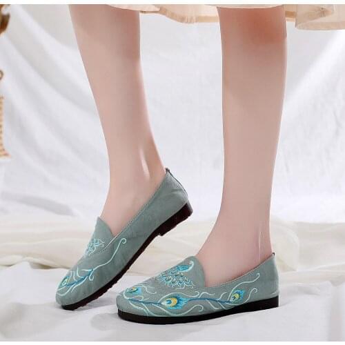 Retro Peacock Embroidered Ladies Soft Cotton Fabric Loafers Women Casual Slip-On Ballet Flats Comfort Walking Driving Shoes