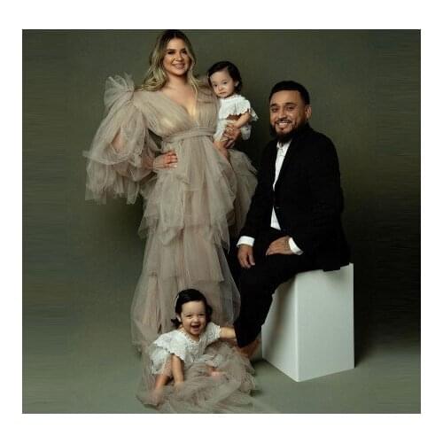 2021 Designer Tulle Pregnancy Dressing Gowns Puffy Sleeves V Neck Ruffles Pleated Floor Length Extra Fluffy Maternity Dresse