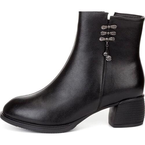 Munz Shoes Women's Ankle Boots