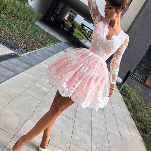 Pink Sexy Llusion Long Sleeves Cocktail Dresses Tulle Lace Deep V-Neck Homecoming Dresses Appliques Tulle Knee Length