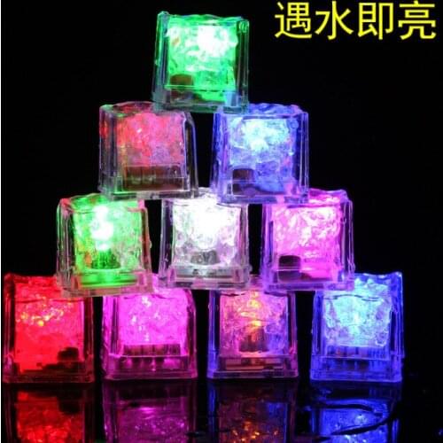 Glowing ice LED fluorescent block colorful flashing ice block flash induction ice lamp KTV bar birthday party wedding supplies