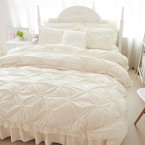 Winter Beautiful Korean Coral Velvet Thick Warm Bedding Set Princess Style Duvet Cover Bed Skirt Pillowcase King Queen 4 PCS