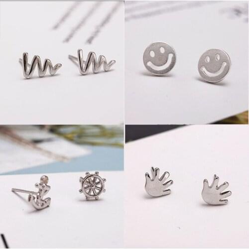 925 Sterling Silver Pin Smiling Face Palm Curve Hollow Rudder and Other Cartoon Image Exquisite Earrings