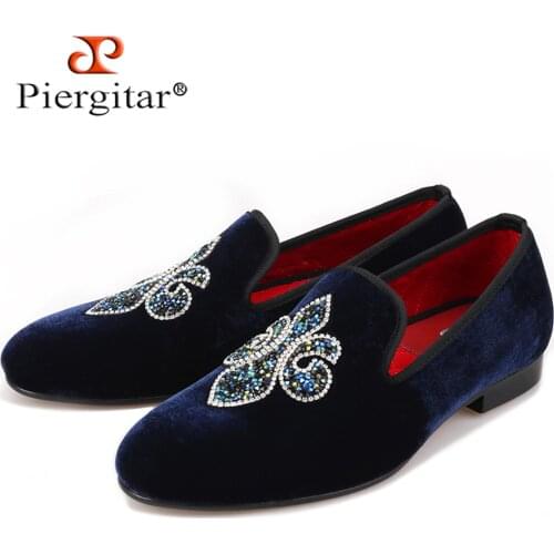 Piergitar 2019 Colorful Crystal Rhinestone Handmade Men Velvet shoes Wedding and Party men loafers plus size men smoking slipper