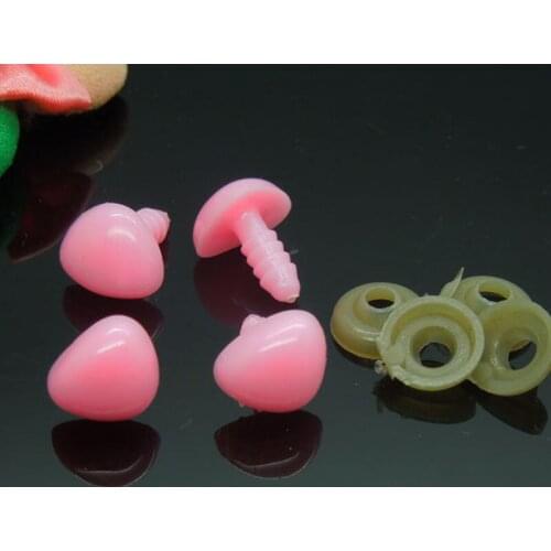 100pcs Safety Nose / Plastic Doll Noses Triangle Pink Color For Bear Doll Animal Puppet Making 11*9mm EA055