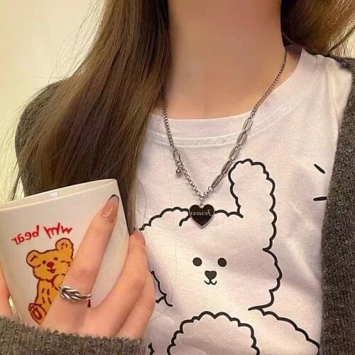 2021 Summer New Fashion Cold Wind Hip-hop Black Love Pendant Necklace Retro Creative Geometric Ladies Splicing Clavicle Chain