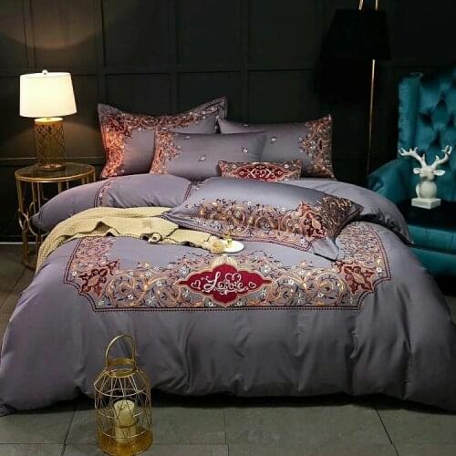 Purple New 120S Egyptian Cotton Luxury Embroidery Royal Bedding Set King Queen Wedding Bed Sheet Cover set Duvet Cover 4/6pcs