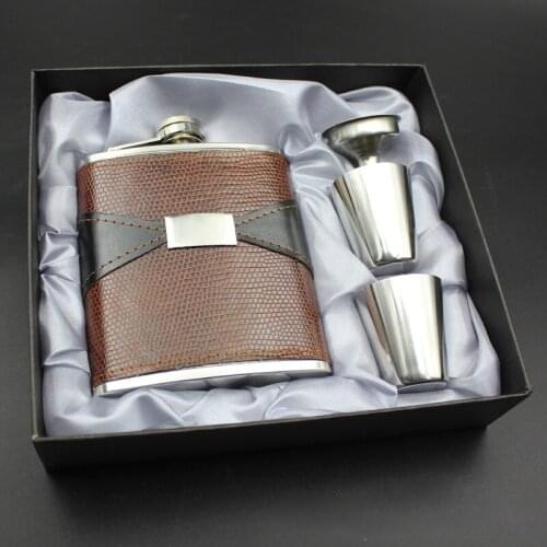 7oz Stainless Steel Portable Whiskey Hip Flask Foreskin Embossed Pot PU Leather Mini Jug Bottles Flagon Set Gift Box with Cup an