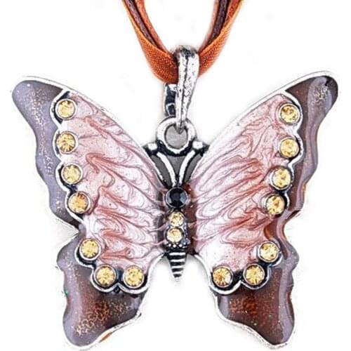 Vintage Women Butterfly Necklace Diamonds-studded Oil Dripping Color Butterfly Alloy Necklace For Female Party Jewelry Gift