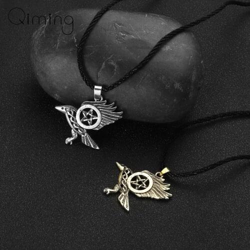 Viking Celtic Knot Raven Necklace Women Men Flying Raven Pentagram Animal Bird Pagan Jewelry Nordic Odin Pendant Necklace