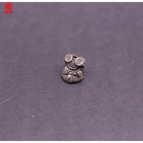 1PCS Hot Sale!!! Retro Smoking Man Brass Handmade Lanyard Pendant EDC Paracord Knife Beads Outdoor Camping Gadget Accessories