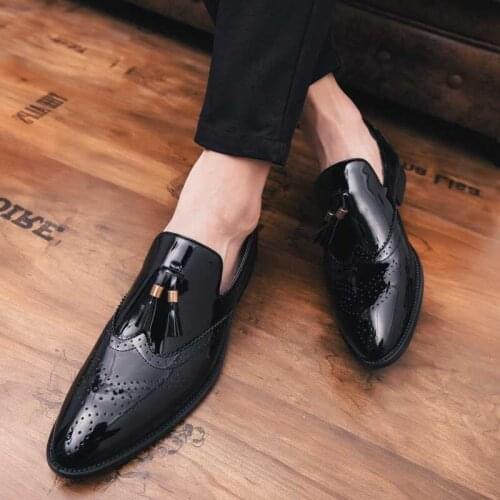 Brogue Mens Patent Leather Shoes Formal Loafer Men Wedding Party Shoes Mens Business Office Oxfords Size 48 Tassel Shoes for Men