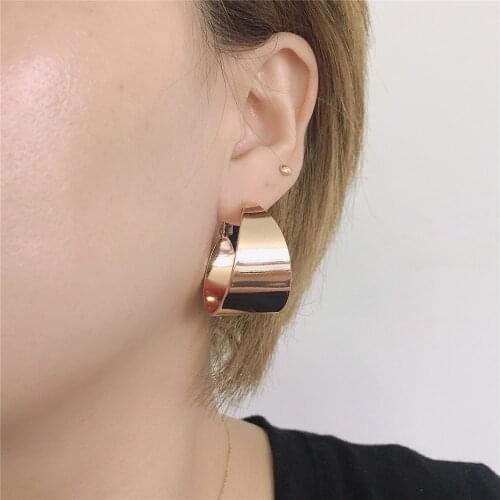 Trendy Bohemia Gold Color Plating Wide Plate Curved Hoop Earrings For Women Girl Feminist Casual Office Lady Elegant Jewelry