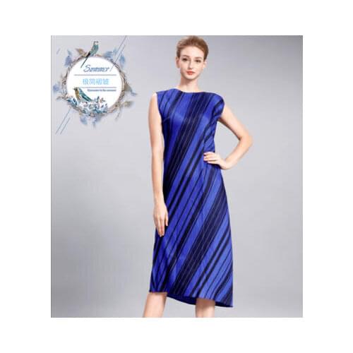 HOT SELLING Miyake new fold baroclinic plait dress irregular stripe dress IN STOCK
