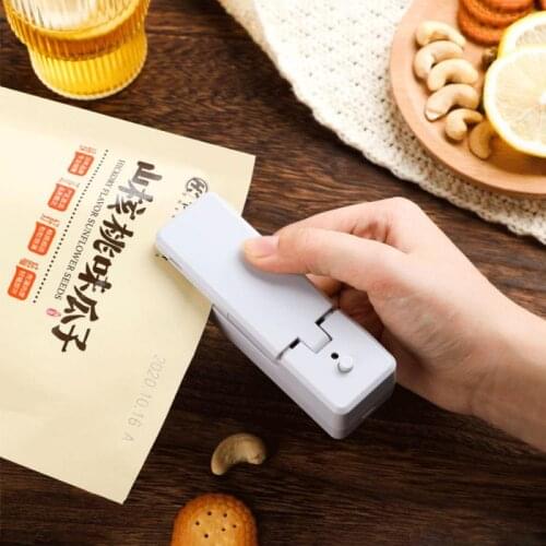 1Pcs The New Portable Sealing Machine Hand Press Household Mini Snack Plastic Bag Fresh-keeping Sealer Rechargeable