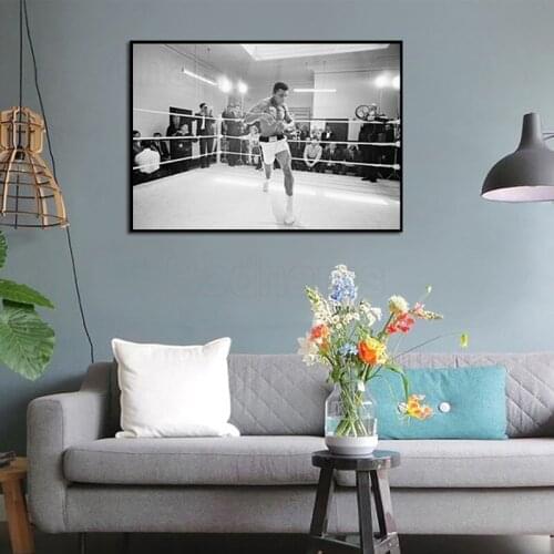 Canvas Painting Character Boxing Ring Match Reporter Flash Lens Picture Printing Boxing Lovers Room Decoration Poster