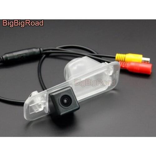 BigBigRoad Vehicle Wireless Rear View Camera HD Color Image For Kia Pride Sedan 2011-2018 / K2 Rio 3 UB Sedan 2011-2012