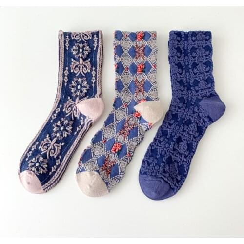 10 Pairs Women Socks Autumn Winter Socks Vintage Embossed Spcks Lolita Socks Middle Tube Socks For Ladies Girls
