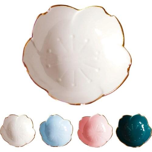 Nordic Ceramic Sauce Dish Mini Japanese Sakura Shaped Seasoning Dish Tasting Plate Appetizer Bowl Ice Cream Fruit Sala Organizer