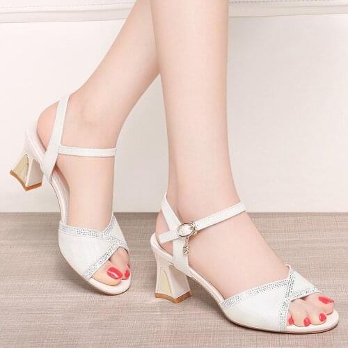 LAIKAJINDUN Women's Shoes With A Strap