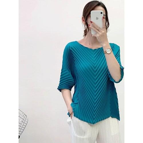Miyake pleated casual tops 2021 new summer design irregular fashion loose large size short-sleeved T-shirts for women