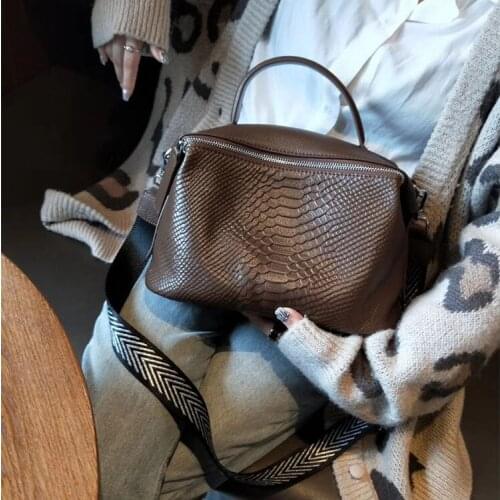 2021 Fashion Exquisite Women Large Capacity Tote Handbag Lady Soft Leather Casual Commuter Crossbody Bag