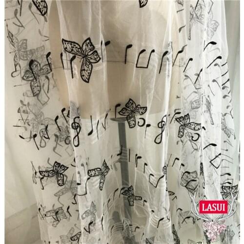 LASUI 1 yard High-grade Musical symbol music butterfly embroidery mesh lace fabric Diy Evening dress skirt accessories X0436