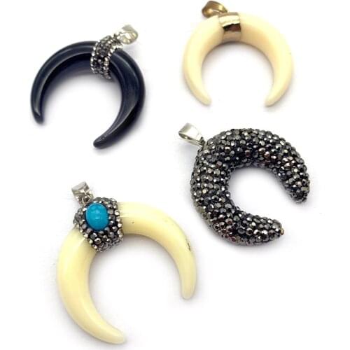 1pcs Resin Beef Bone Pendant Black Set with Diamonds Charms DIY Necklace Jewelry Making Accessories Natural Stone Moon Shape