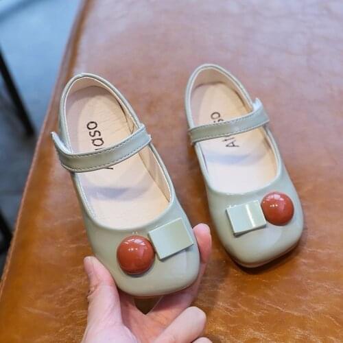 Girls' leather shoes spring and autumn Korean childrens shoes soft soled princess shoes autumn baby single shoes Doudou shoes