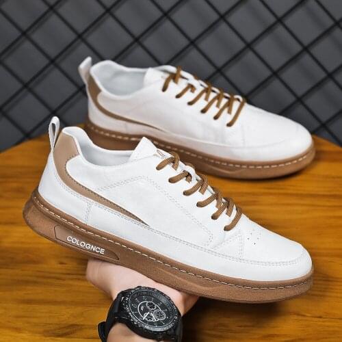 2021 New British style Mens tennis Shoes Training walking Sneakers Athletic Sneakers White jogging Shoes Men Sport Footwear