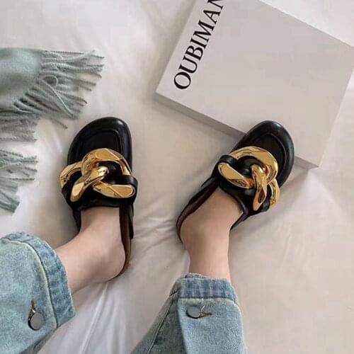 Spring New Brand Women Slipper Round Toe Slip On Flats Mules Shoes Fashion Gold Chain Decor Women Outdoor Slides Sandal Shoes