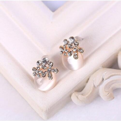 Rhinestone Flower Crystal Opal Cat Eye Earrings Ear Clip on Earrings Non Piercing Earrings for No Ear Hole Women Girls Jewelry
