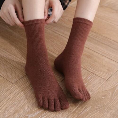 Five Finger Socks Female Rabbit Hair Thick Tube Socks Autumn And Winter Sweat Warm Separate Finger 5 Toe Socks