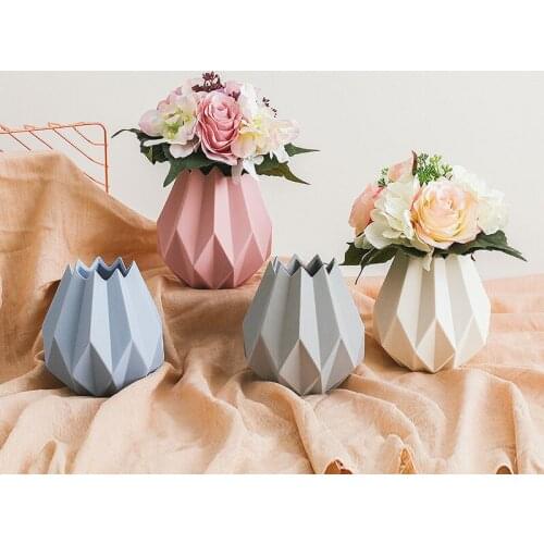 New Modern Minimalist Ceramic Vase Home Decoration Accessories Tabletop Mini Bottles Creative Origami Flower Pot For Wedding