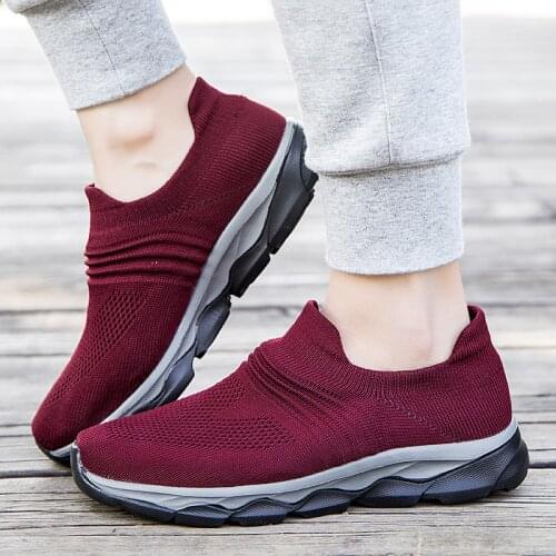 Walking Non-slip Loafers Lightweight Breathable Non-slip Soft Socks Outdoor Flat Shoes Mens Solid Sports Shoes