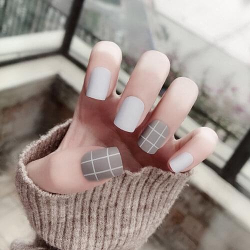 24Pcs Ins Gray White short matte false nails Wearable Full Cover press on nail acrylic nail products with 2g glue for girls DIY