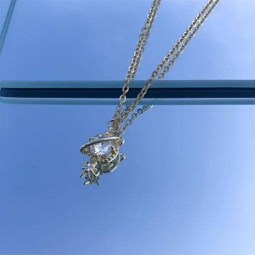 Hot Selling Geometric Pendant Necklace Clavicle Chain Ladies Fashion Jewelry Shiny Zircon Pendant