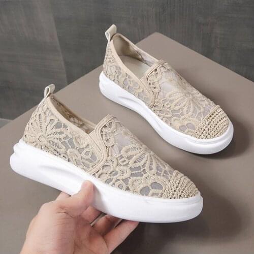 Fashion Lace Women Casual Flat Shoes Spring Female Mesh Hollow Out Sneakers Flats Canvas Shoes Women Flats Lazy Loafers Footwear