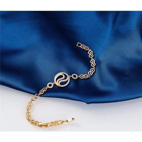 2021 Feb New Women Cloud pattern Vintage Wedding Jewelry 19cm Simple True White Gold Link Bracelet flower Copper Bracelet