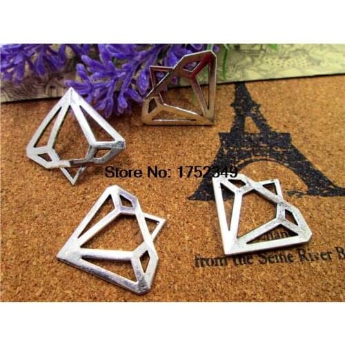 10pcs--Antique Tibetan Silver Charms Pendants 28x30mm