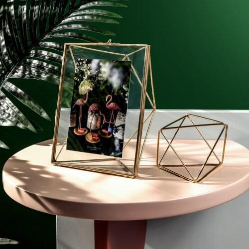 2021 New European Geometric Photo Frame Decoration Modern Iron Art Picture Frame Creative Photo Decoration Table Decoration