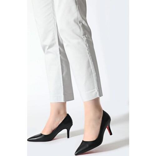 ALTINAYAK Women Black Mirrored Heel Pointed Classic High-Heeled Shoes