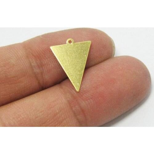 Brass Triangle charms 16.5x12.5mm Raw brass pendant with 1 loop 50pcs R605