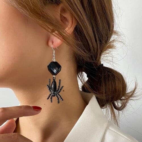 Women Vintage Spider Earrings Drop Dangle Exaggeration Long Animal Jewelry Decor