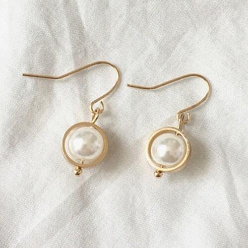 2021 Exquisite Simulated Pearl Earrings For Women Jewelry Bijoux Brincos Pendientes Mujer Fashion Geometry Round Stud Earrings